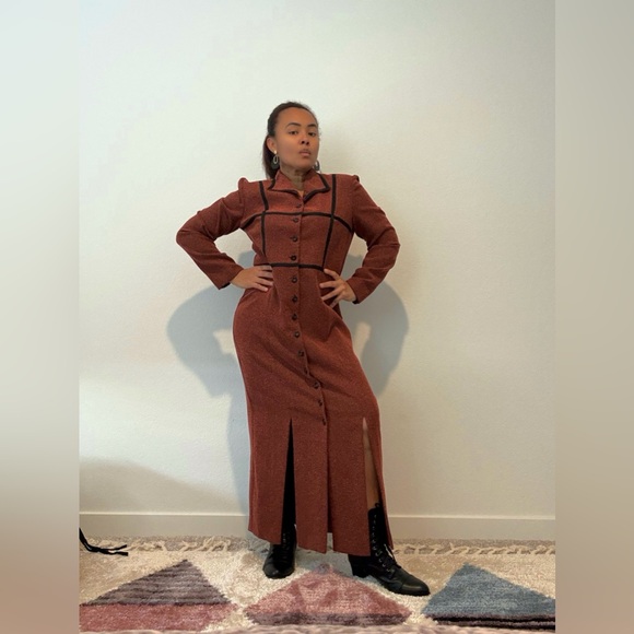 Julian Taylor Terracotta Long Sleeve Dress with Black Accents - Picture 4 of 10